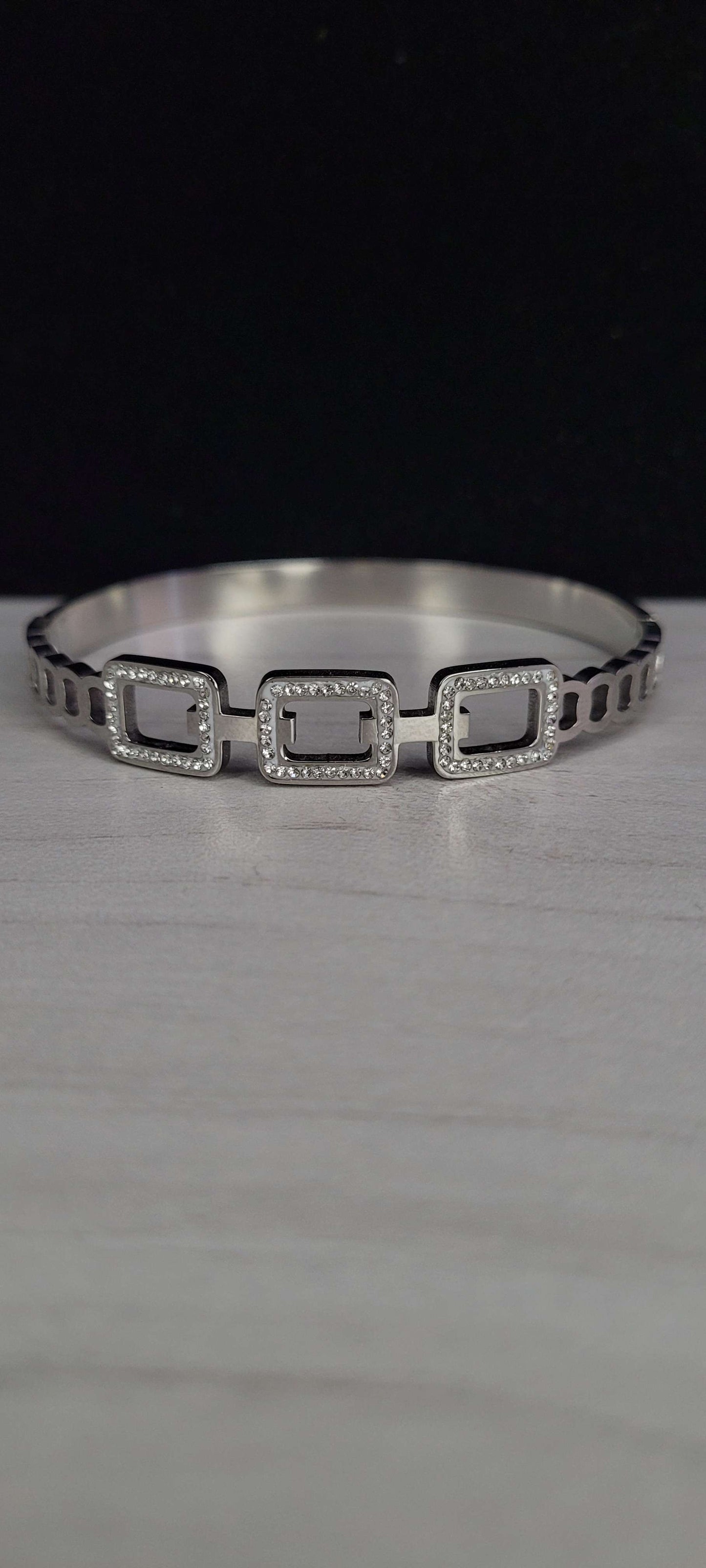 SIMPLE SILVER CUFF