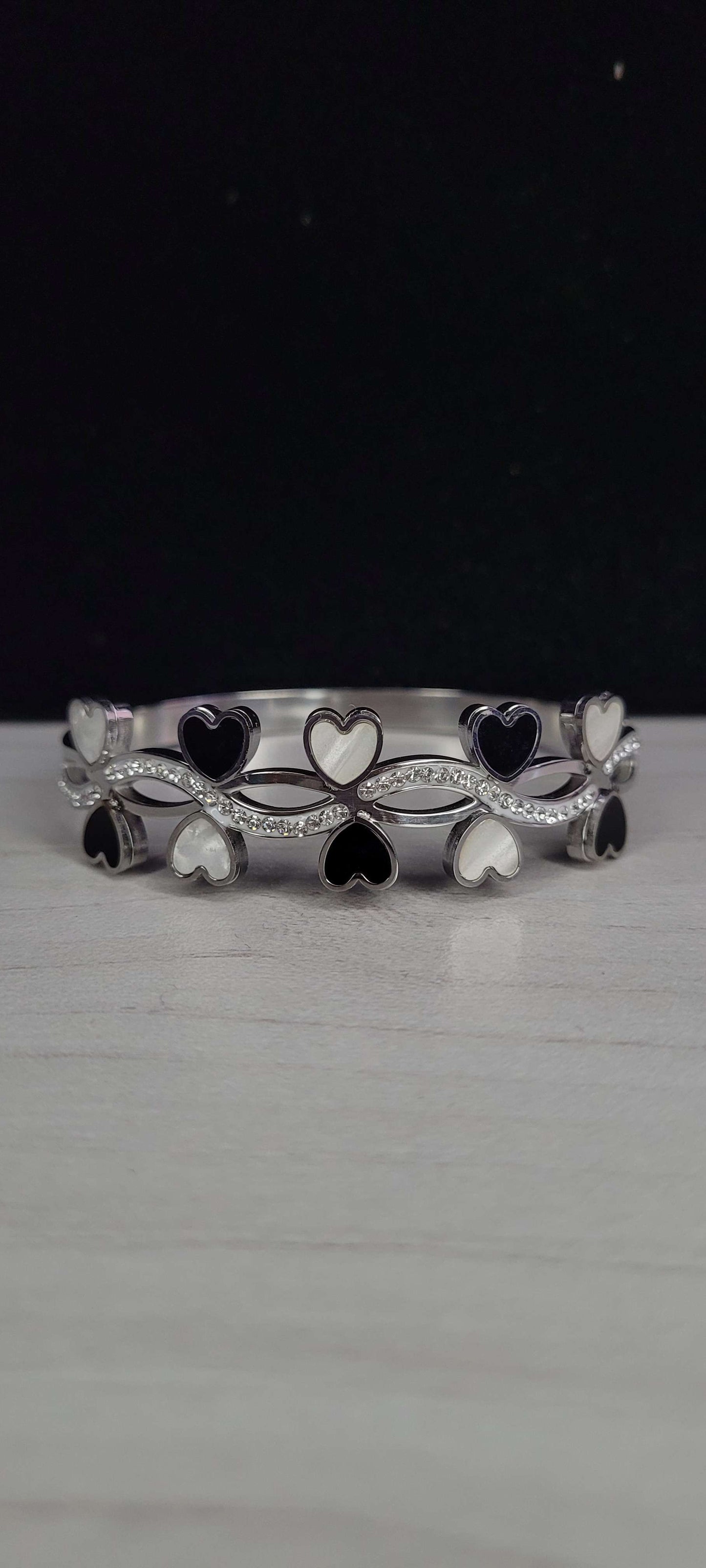 BLACK AND WHITE HEARTS