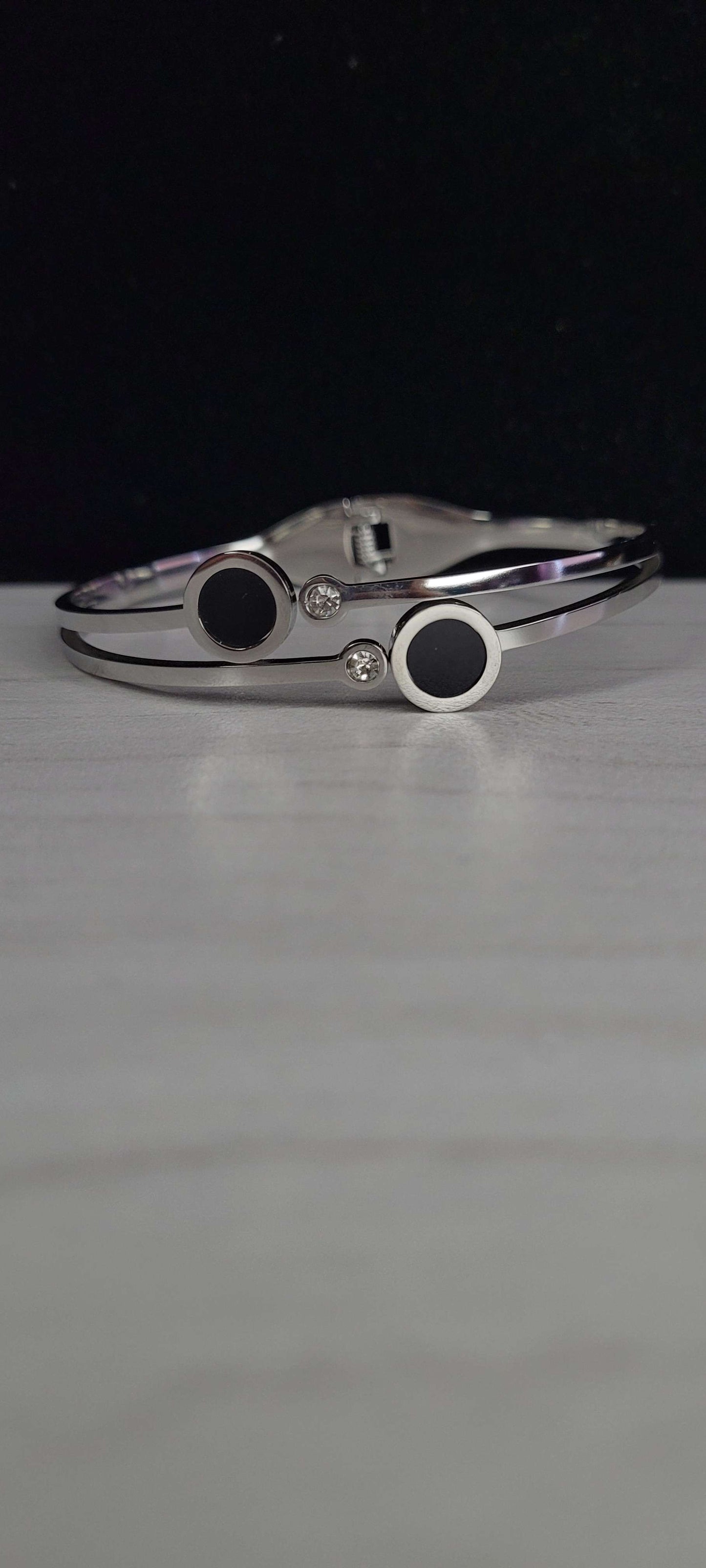 ABSTRACT SILVER CUFF