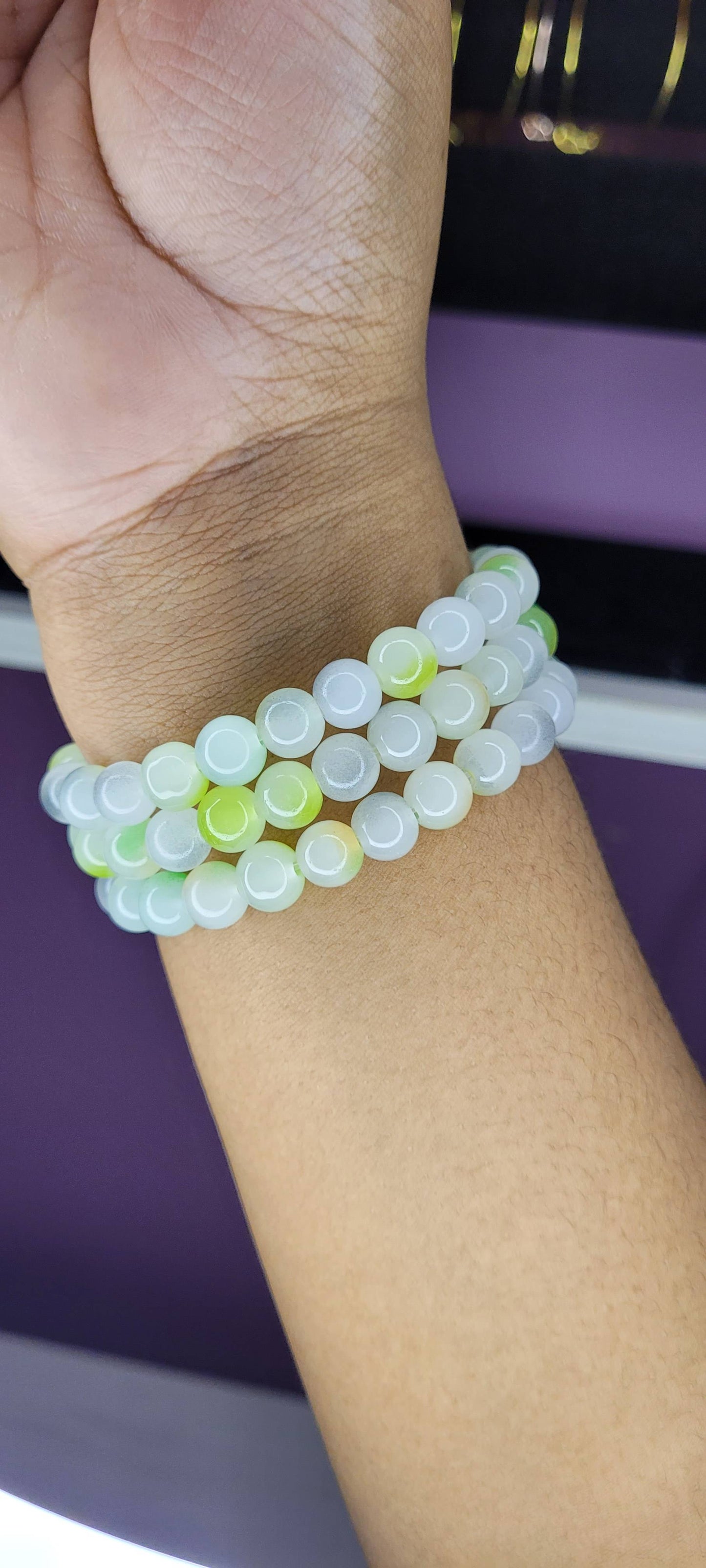 GREEN AND BLACK GRADIENT BRACELET
