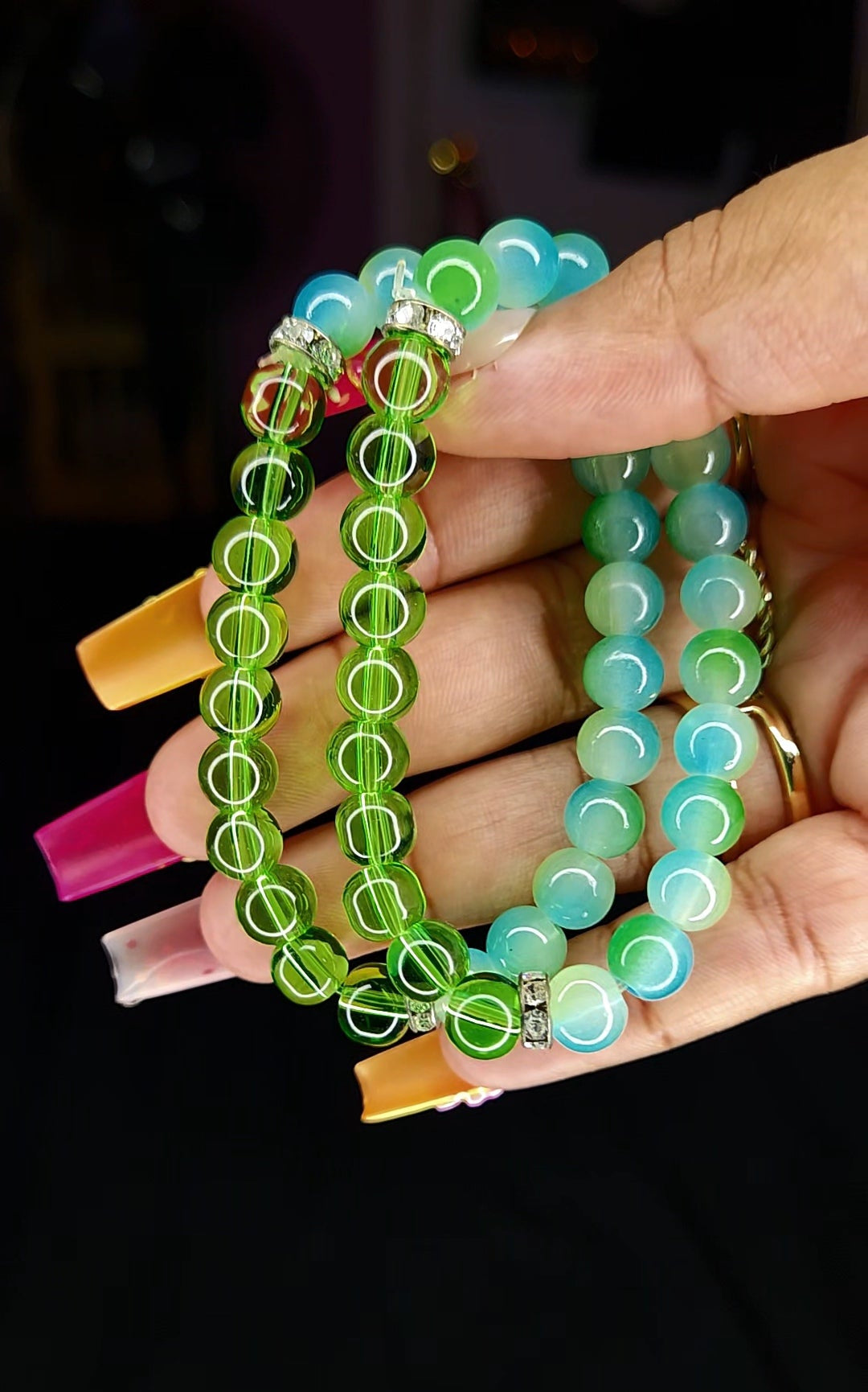 TWO SIDED GREEN GRADIENT BRACELET