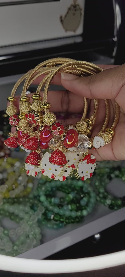 HELLO KITTY SPRING BRACELET (GOLD)
